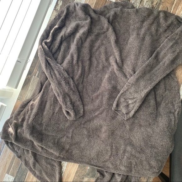 Barefoot Dreams Calypso CozyChic Wrap - Picture 6 of 9